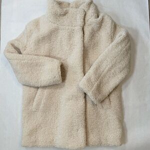 Banana Republic | Faux Fur Ivory Winter Coat size medium ***NEW with tag…